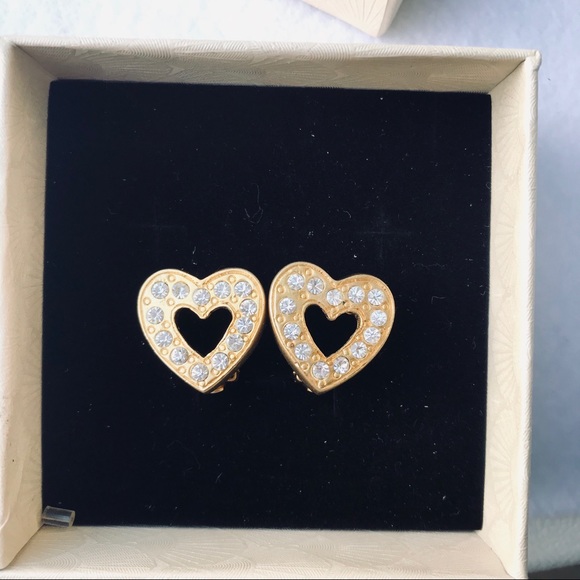 - Heart clip on earrings - Picture 7 of 7